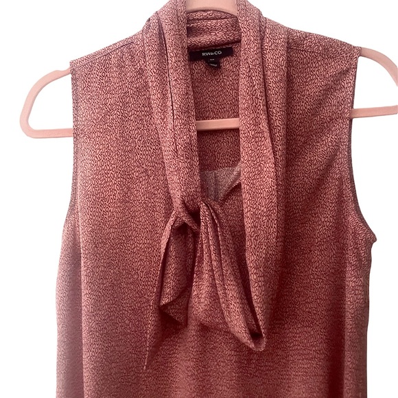 2 for $30 ⭐️Unique RW&Co Tie Blouse Top Small - Picture 4 of 4
